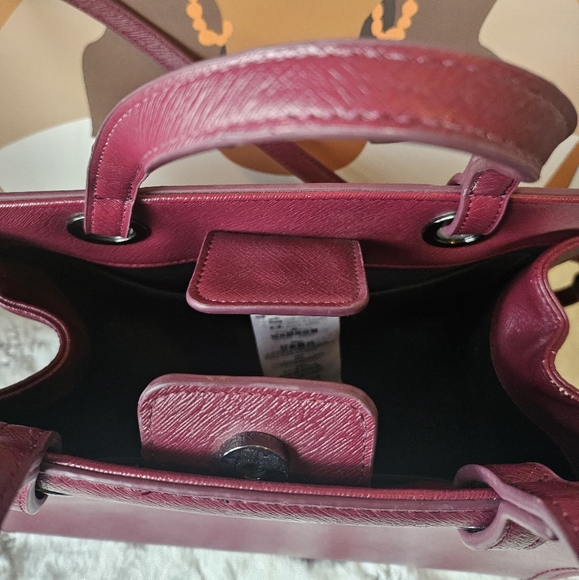 Armani Exchange - Picture 7 of 9